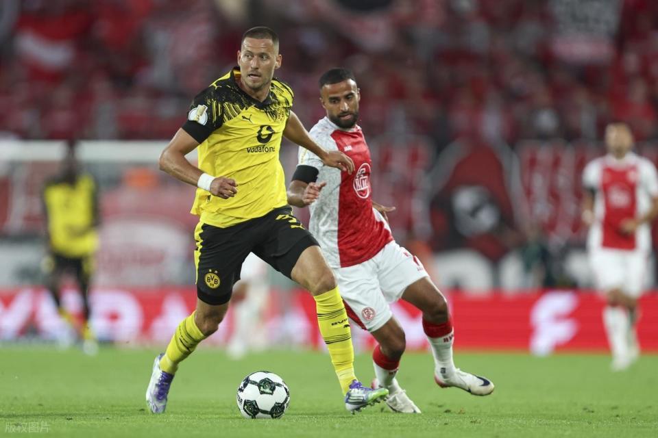 次交手中, 德国杯第一