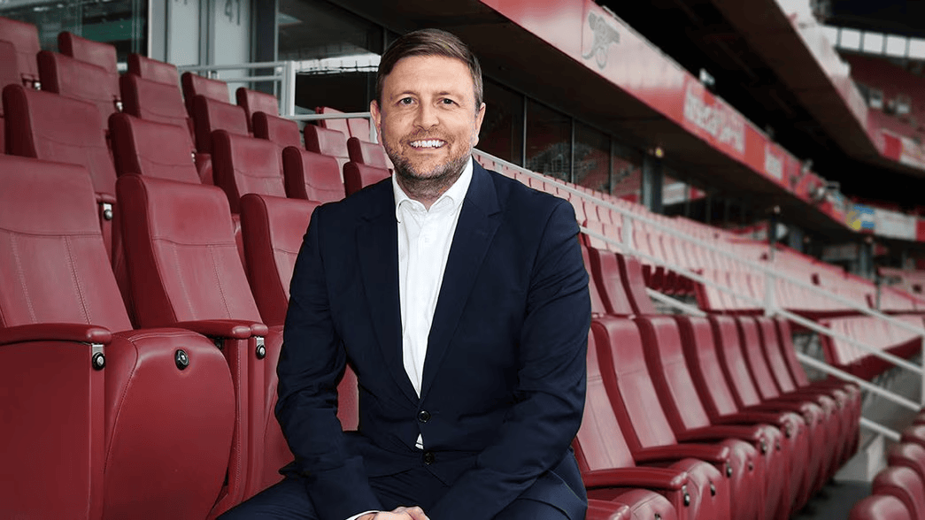 蒂姆在俱乐, 我们将引入